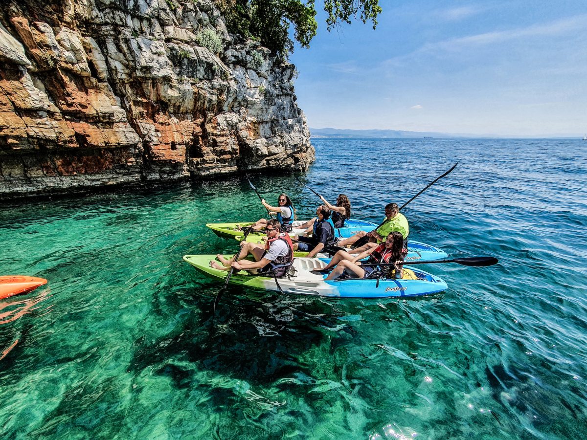 Indeholde tank Blodig Cliffs and caves kayak adventure - Opatija adventure
